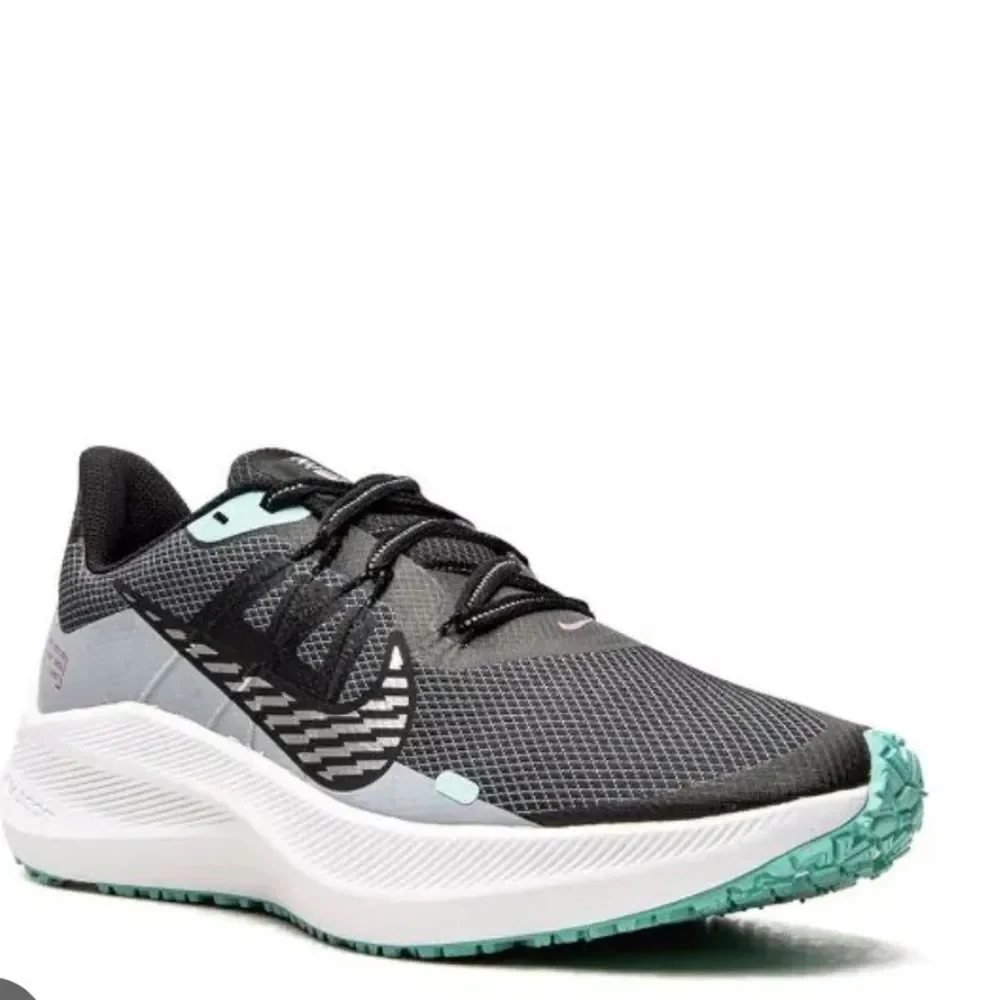 Nike Winflo 7‎ Shield Shoe